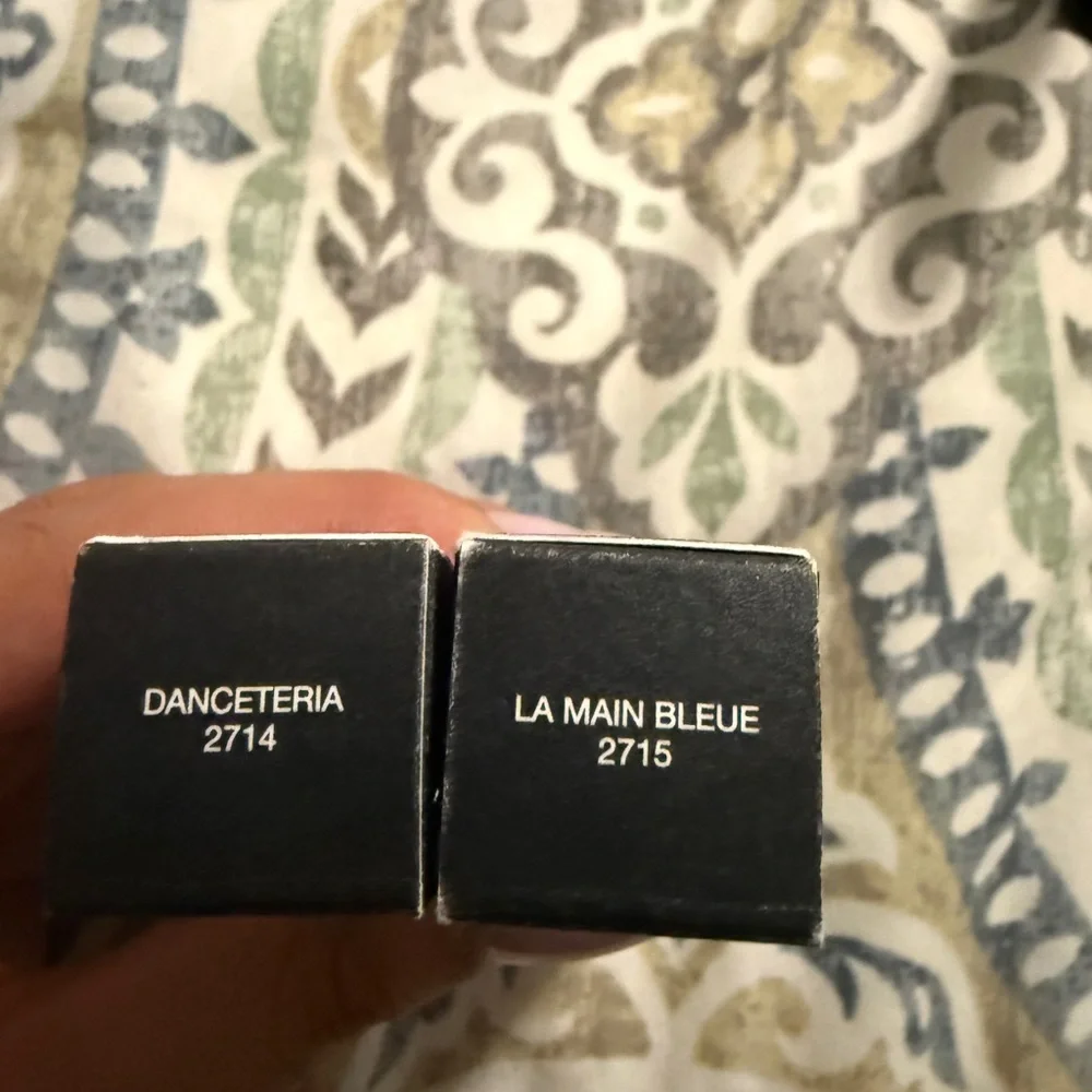 NARS Velvet Lip Glide Set in Black Packaging - Picture 2 of 3